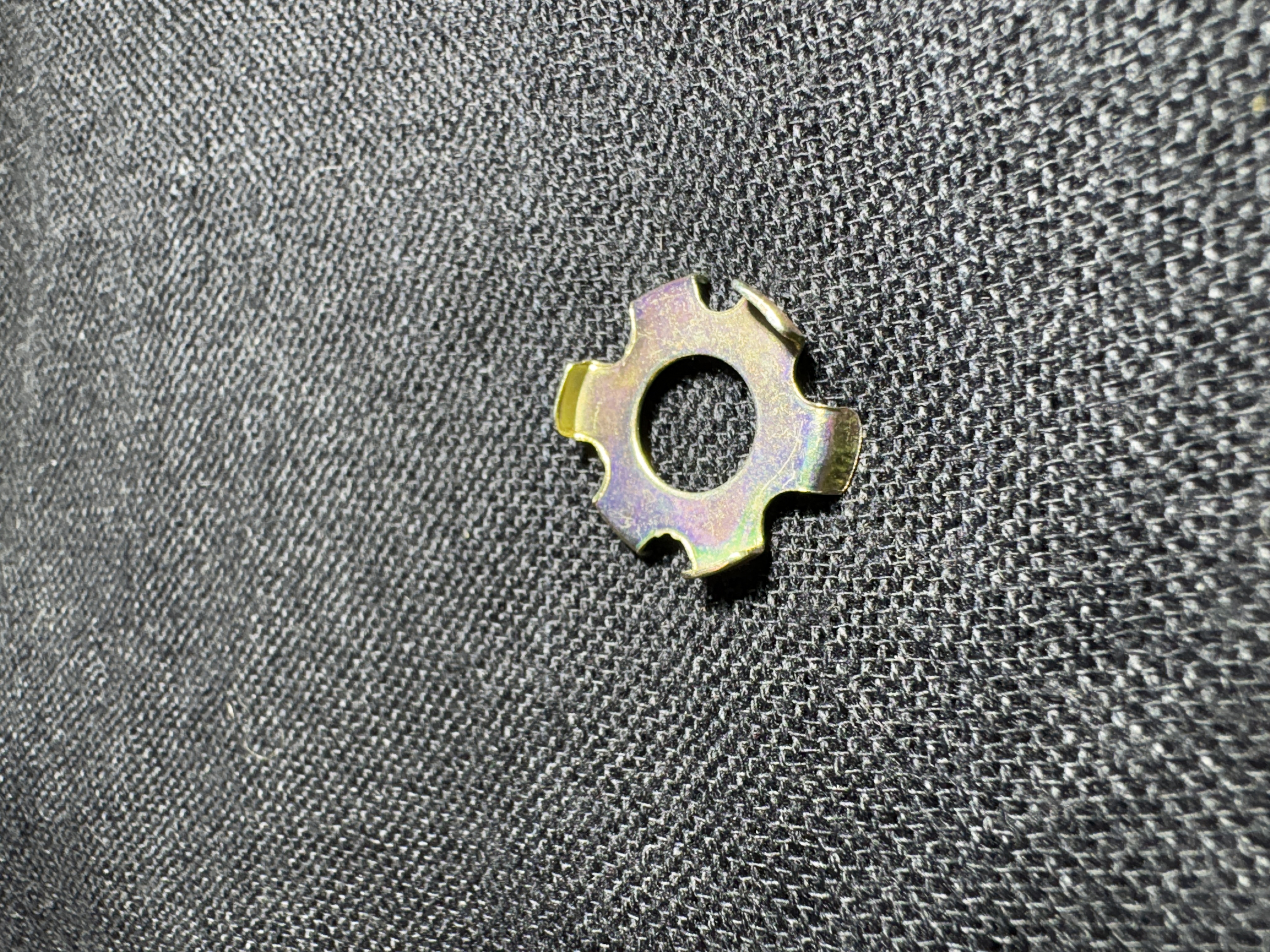Tapa Ford ref. 70127, embutido de chapa — Metalúrgica Korcsog